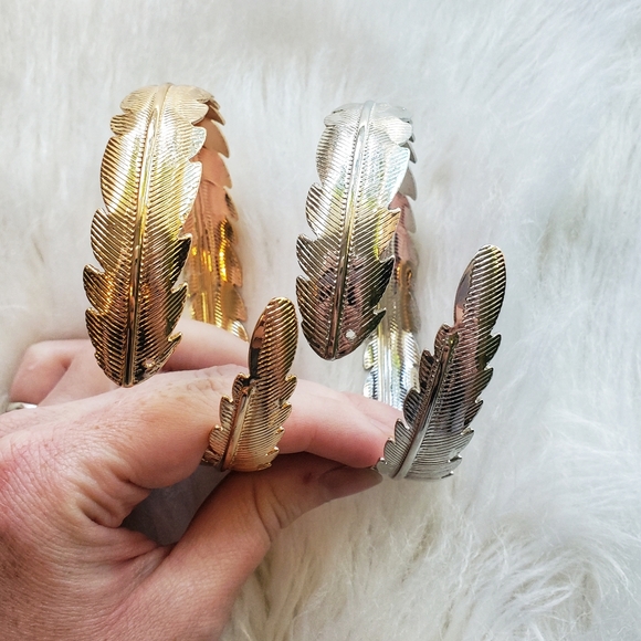 Adjustable Arm Cuff - Picture 3 of 3